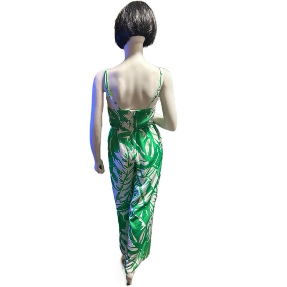Lilly Pulitzer Green & White Tropical Sleeveless Jumpsuit, Size XS (runs larger) - Picture 5 of 7